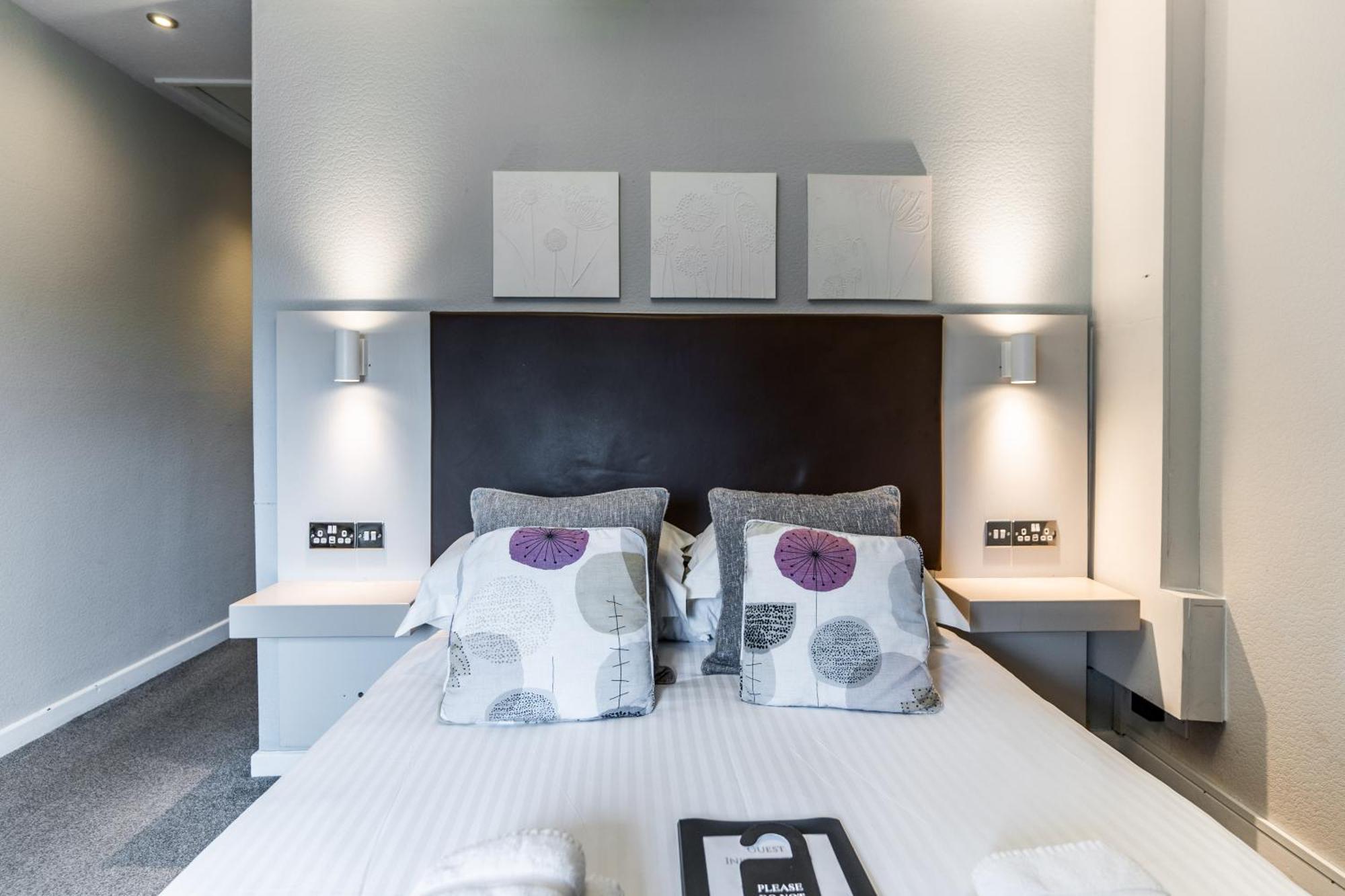 Black Horse Hotel Грассингтон Экстерьер фото